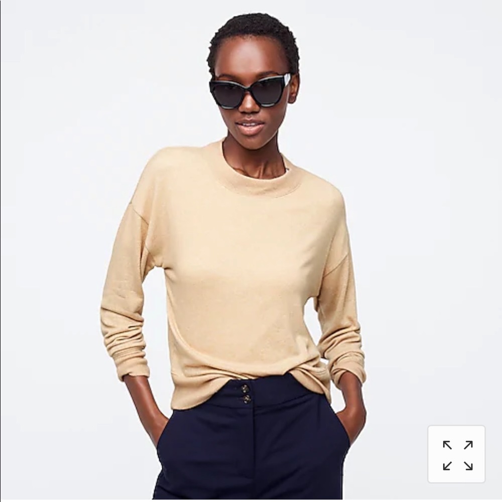 Host pick ❤️NWOT j crew top